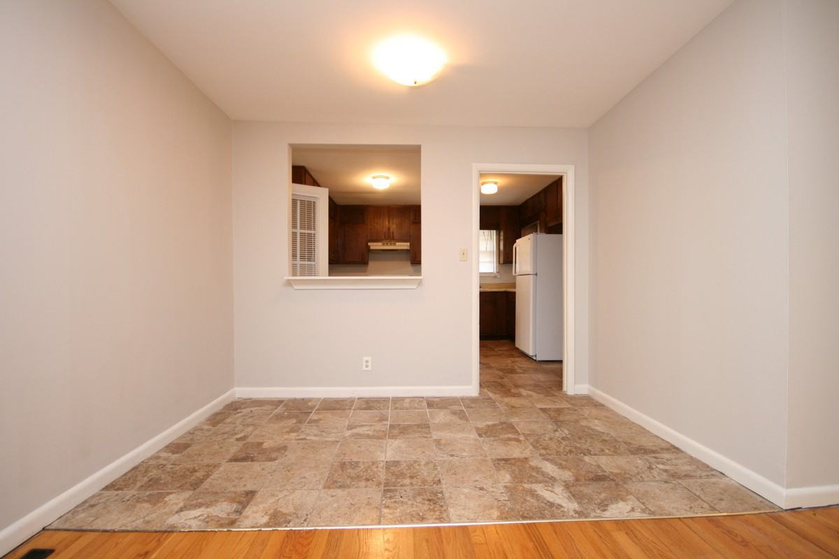 417 Greenacres Dr Nw #1 - Photo 5 of 18