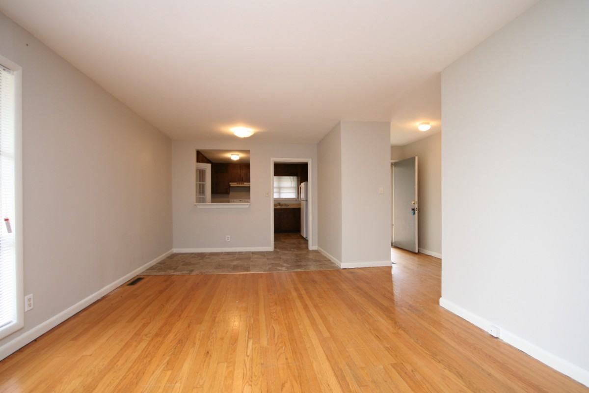 417 Greenacres Dr Nw #1 - Photo 6 of 18