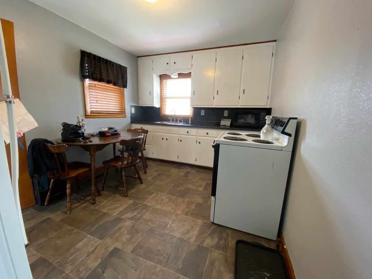 900 4th Ave Ne #1 - Photo 6 of 8