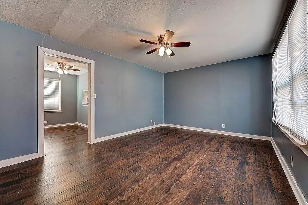 416 Elm St #1 - Photo 3 of 12
