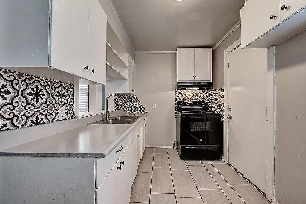 416 Elm St #1 - Photo 5 of 12