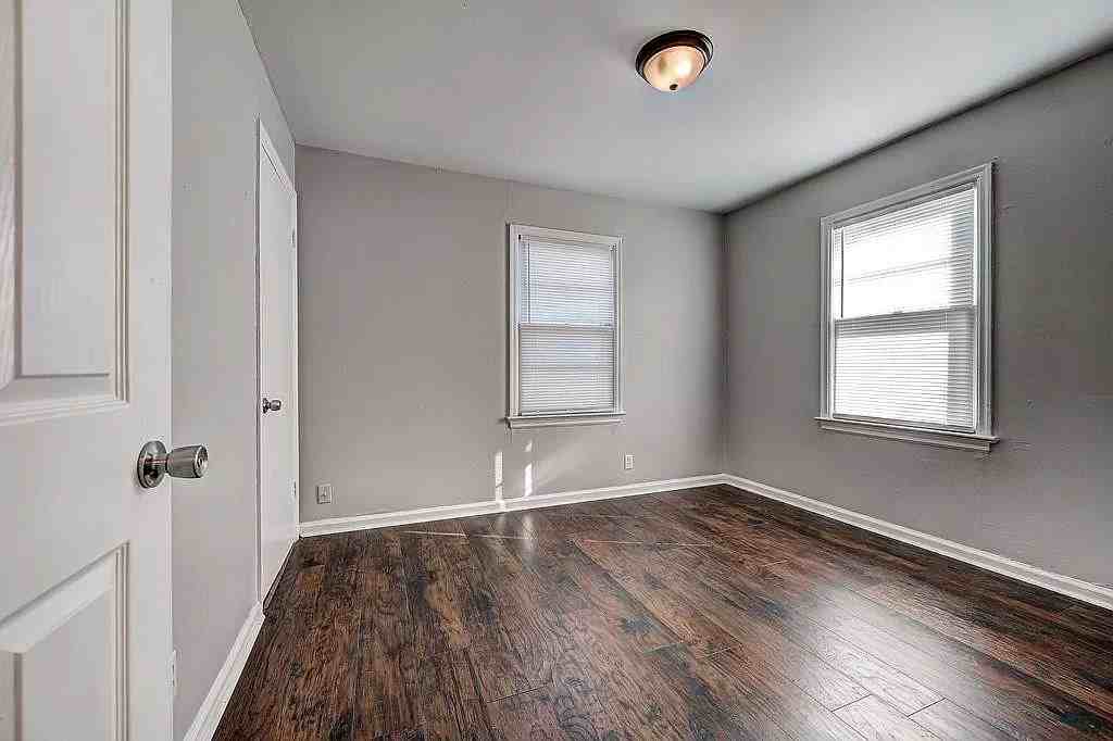 416 Elm St #1 - Photo 6 of 12