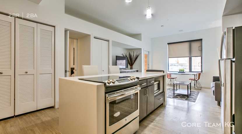 662 E 63rd St #307 - Photo 4 of 10