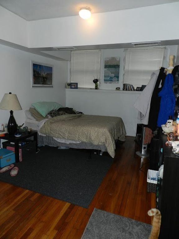 110 Lanark Rd - Photo 5 of 19