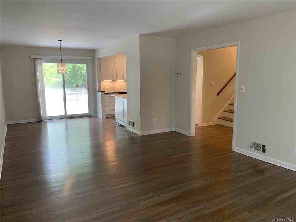 411 Milton Rd - Photo 3 of 23