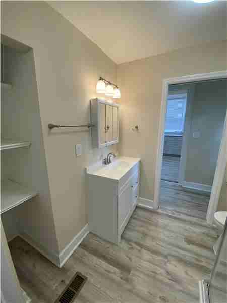 7728 Central Avenue - Photo 6 of 12