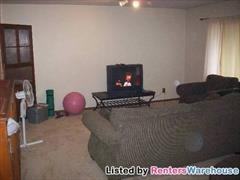 7920 Terrace Rd NE - Photo 3 of 6