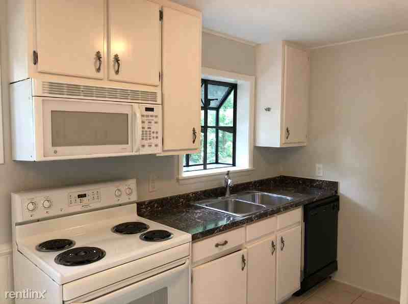 9240 Nova Dr - Photo 3 of 13