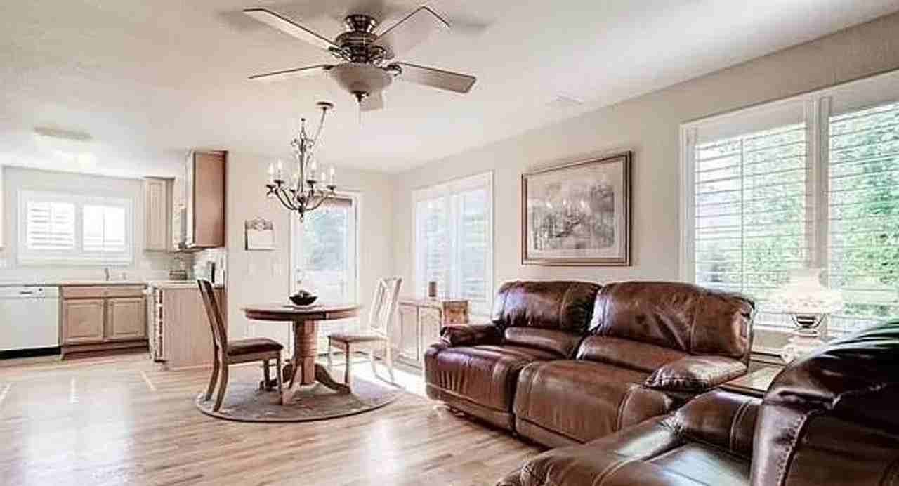 22048 E Irish Dr - Photo 3 of 16