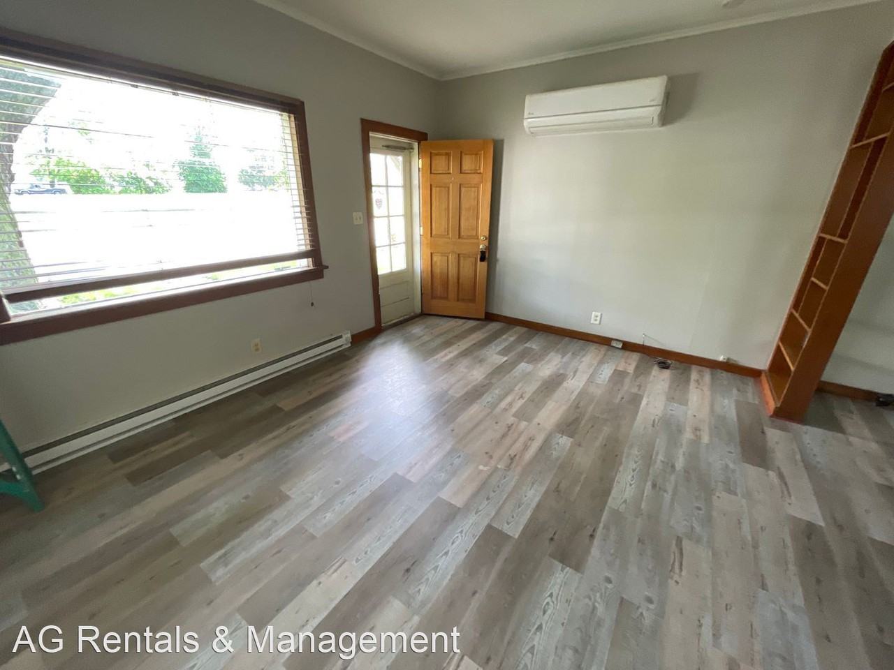 2310 Euclid Ave - Photo 3 of 12