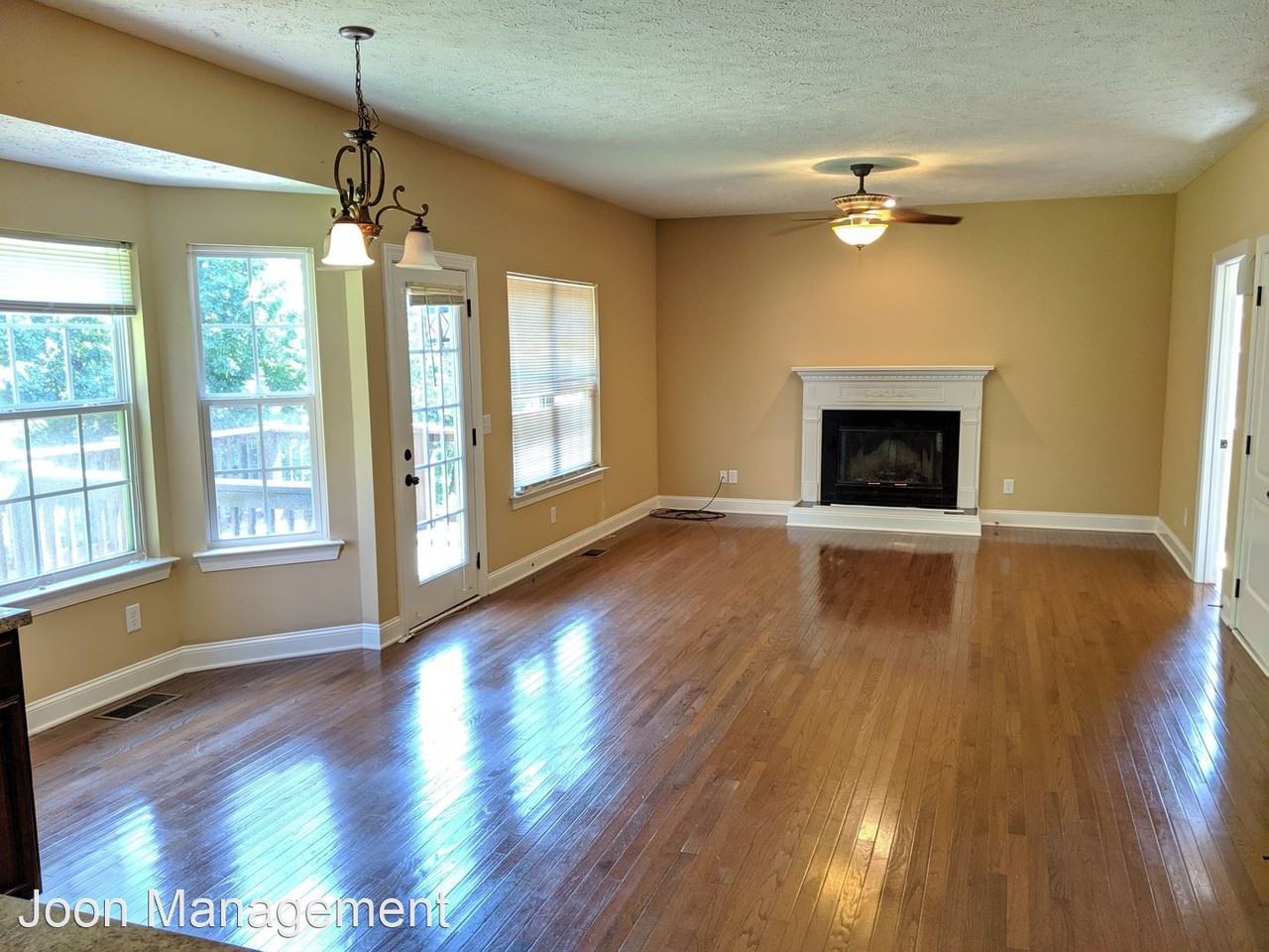 4025 Sweetberry Dr - Photo 2 of 7
