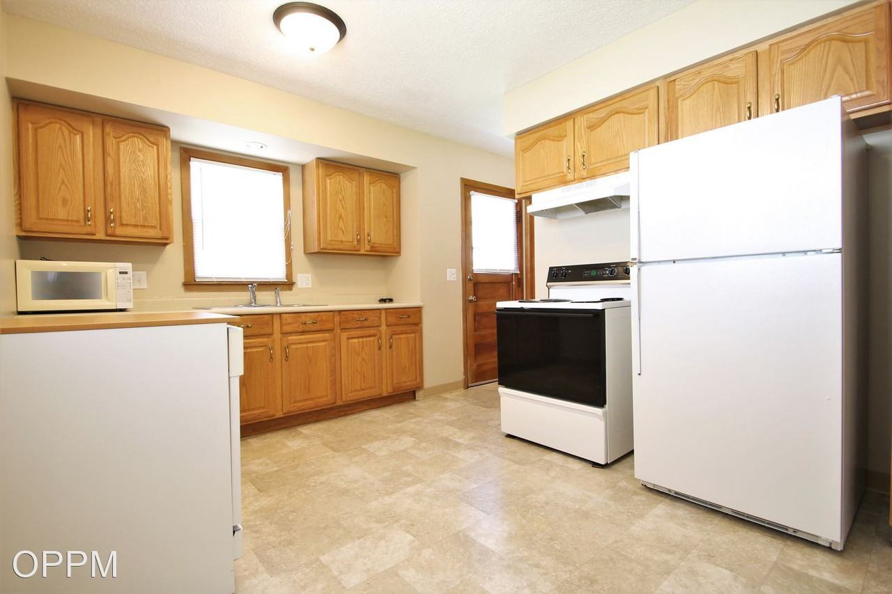 9318 Tomahawk Blvd - Photo 3 of 11