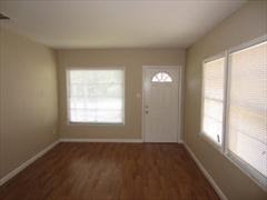 3315 N Stoddard Ave - Photo 3 of 9