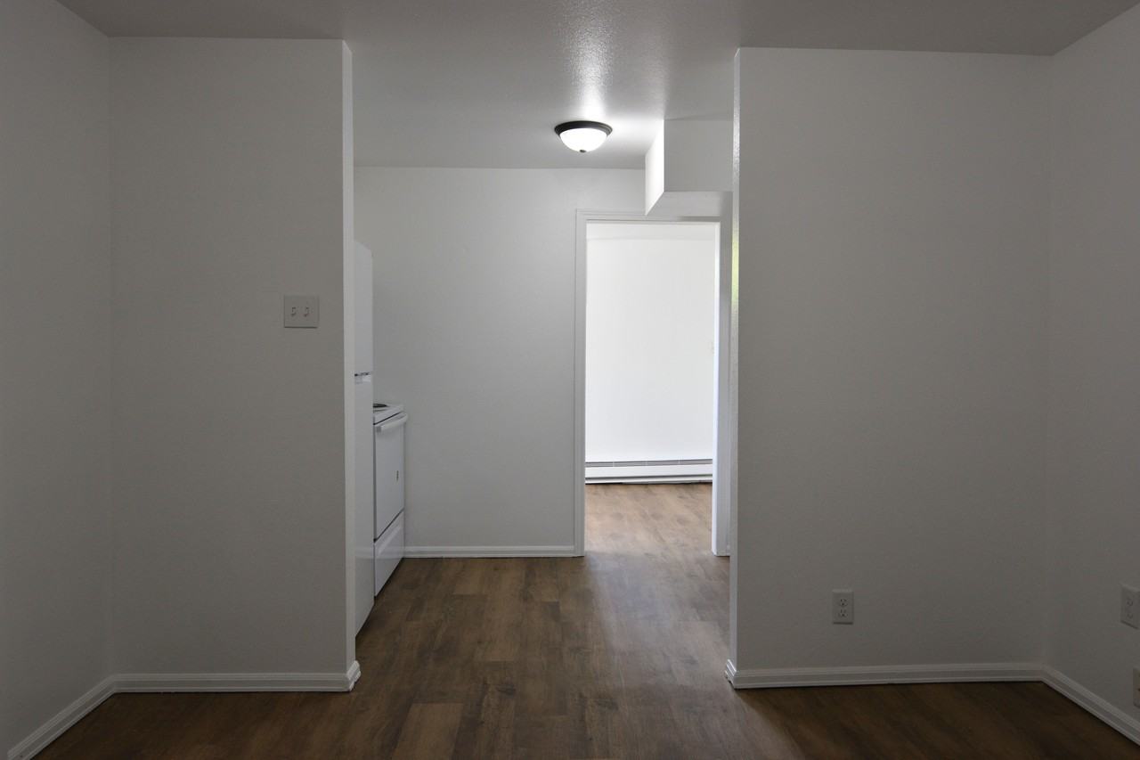 2012 Evans Ave - Photo 2 of 10