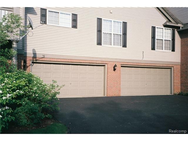 28147 Carlton Way Dr - Photo 2 of 15