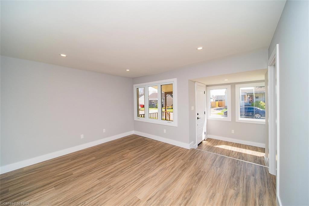 6333 Skinner St - Photo 3 of 12