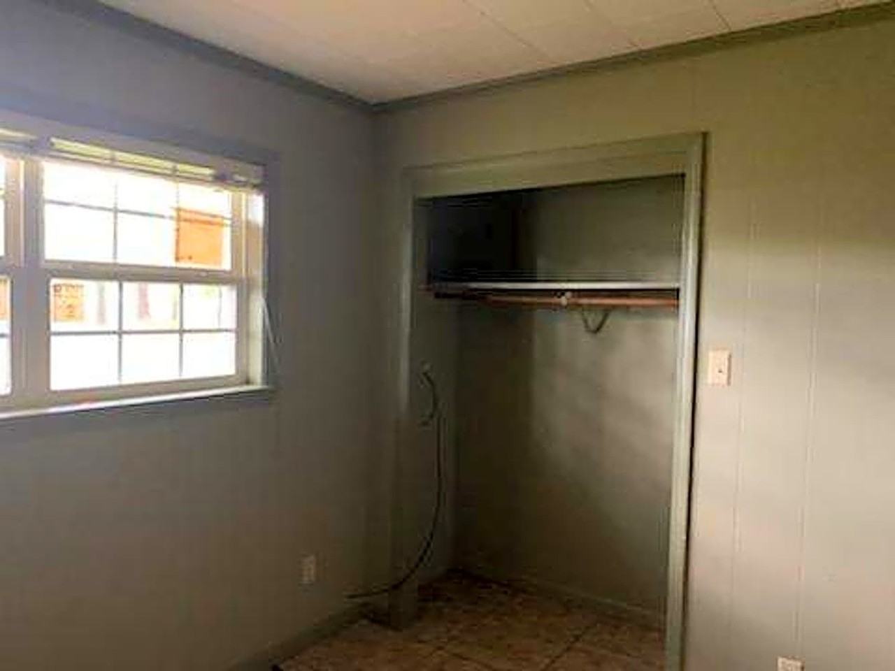 1034 Ward Chapel Rd - Photo 3 of 8
