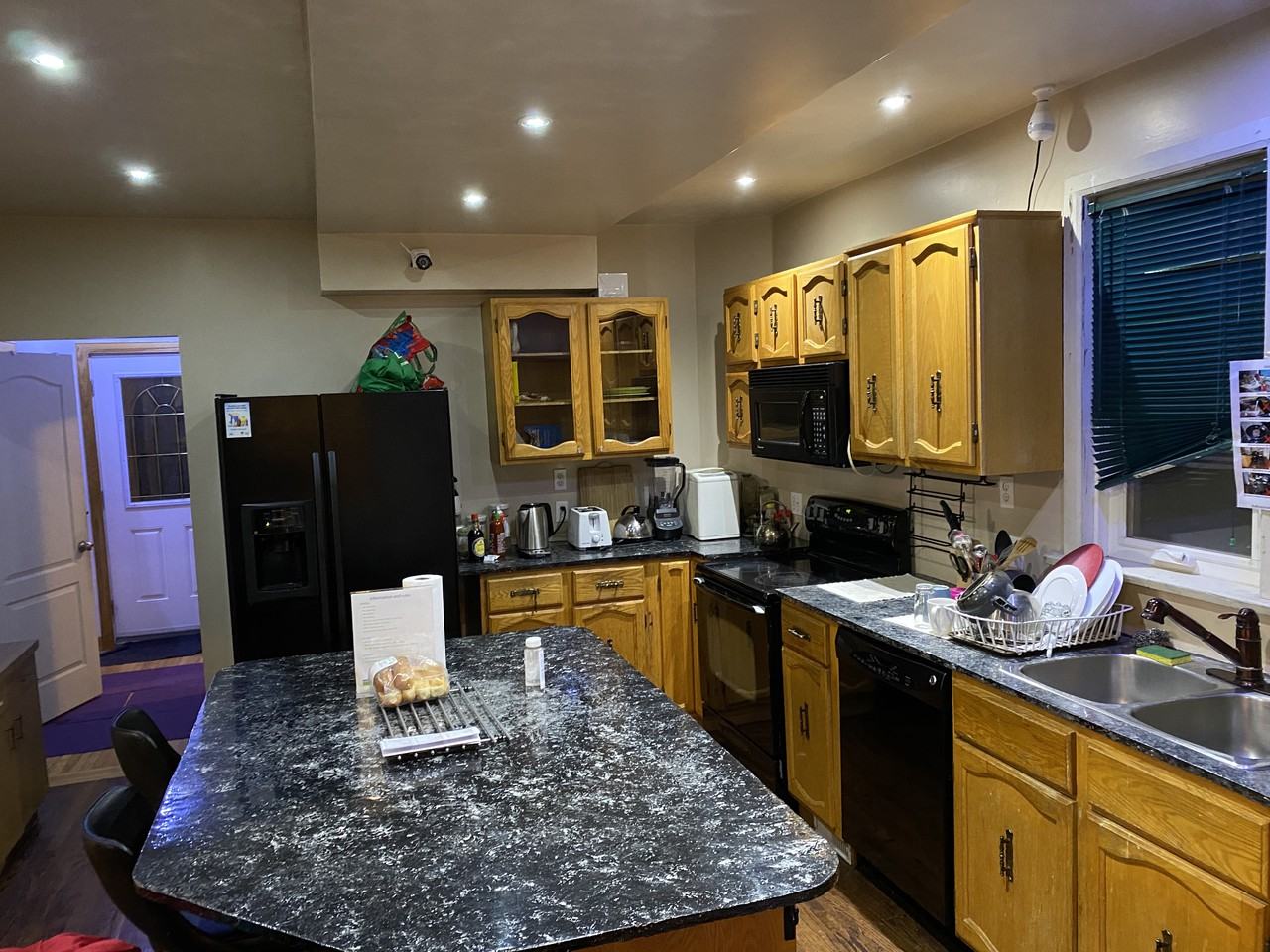 277 Aberdeen Avenue - Photo 3 of 9