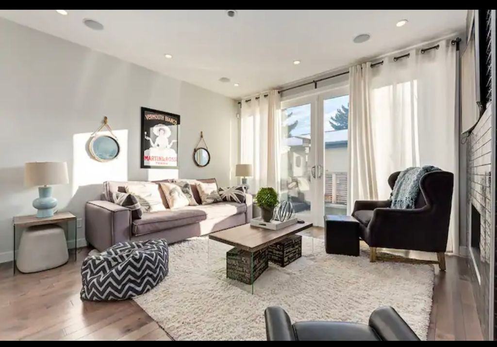 2329 53 Avenue Southwest - Photo 2 of 22