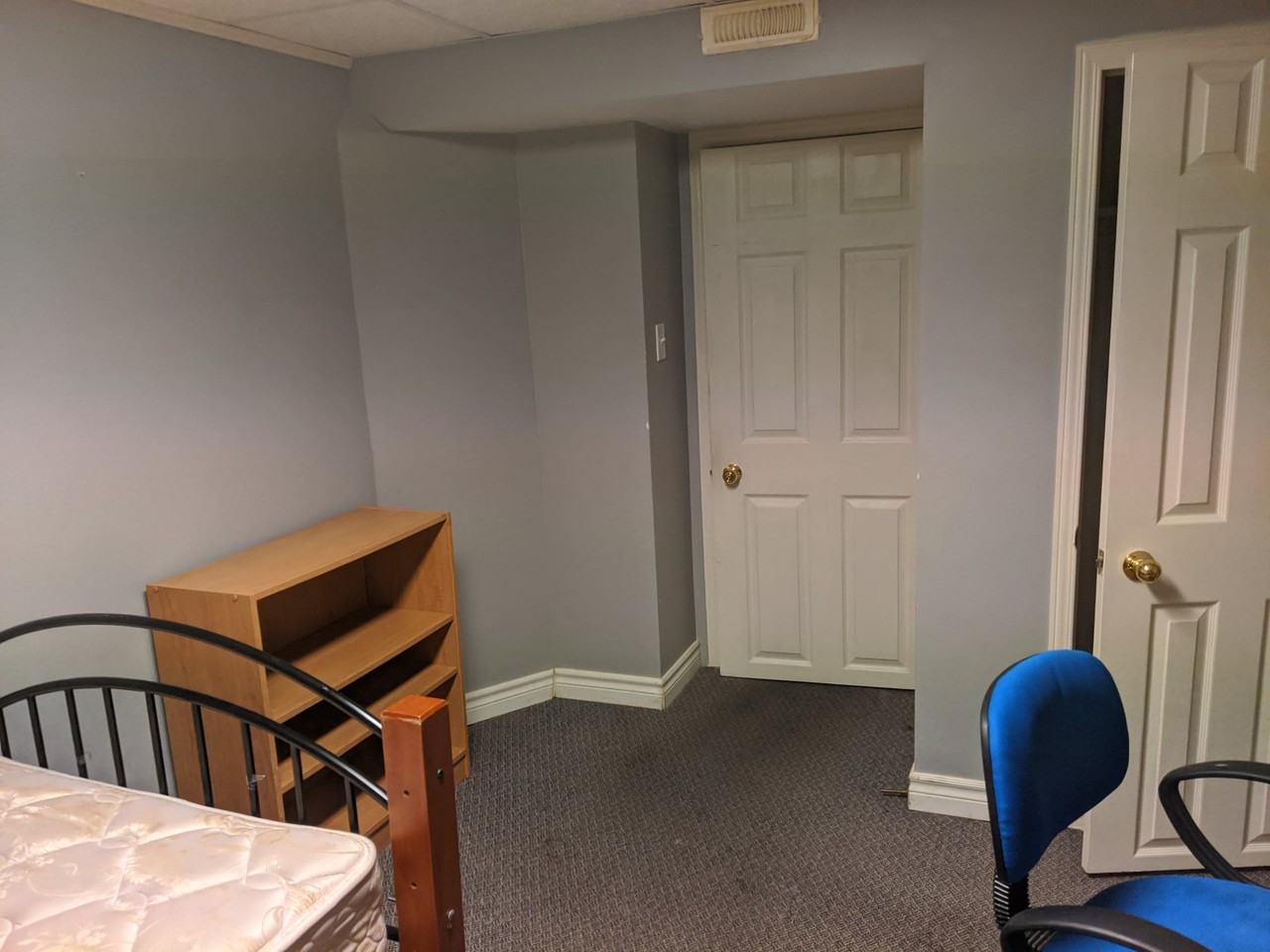 14 Elizabeth Court - Photo 2 of 9