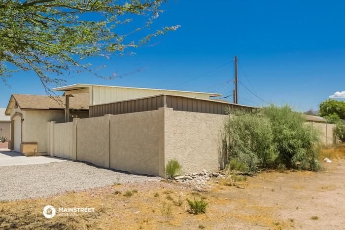 401 N 111th Way - Photo 3 of 14