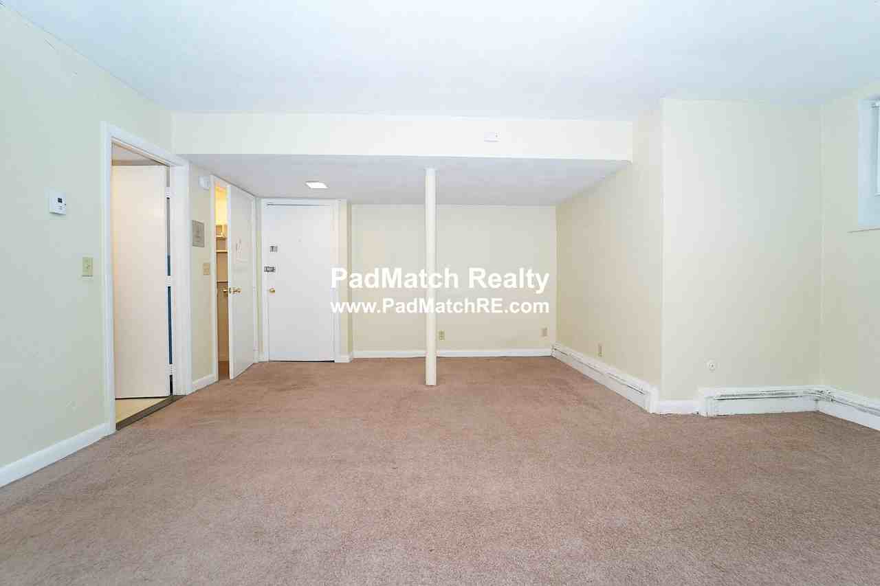 1118 Commonwealth Ave #B