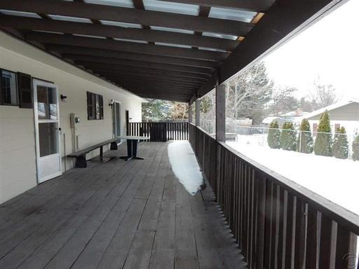 601 Continental Way - Photo 2 of 15