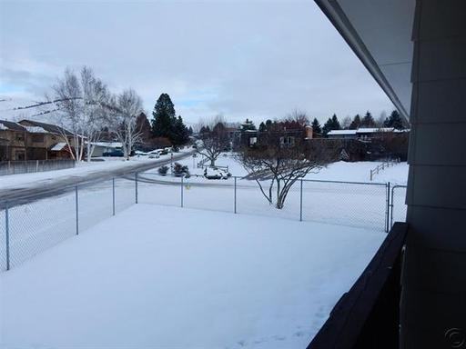 601 Continental Way - Photo 3 of 15