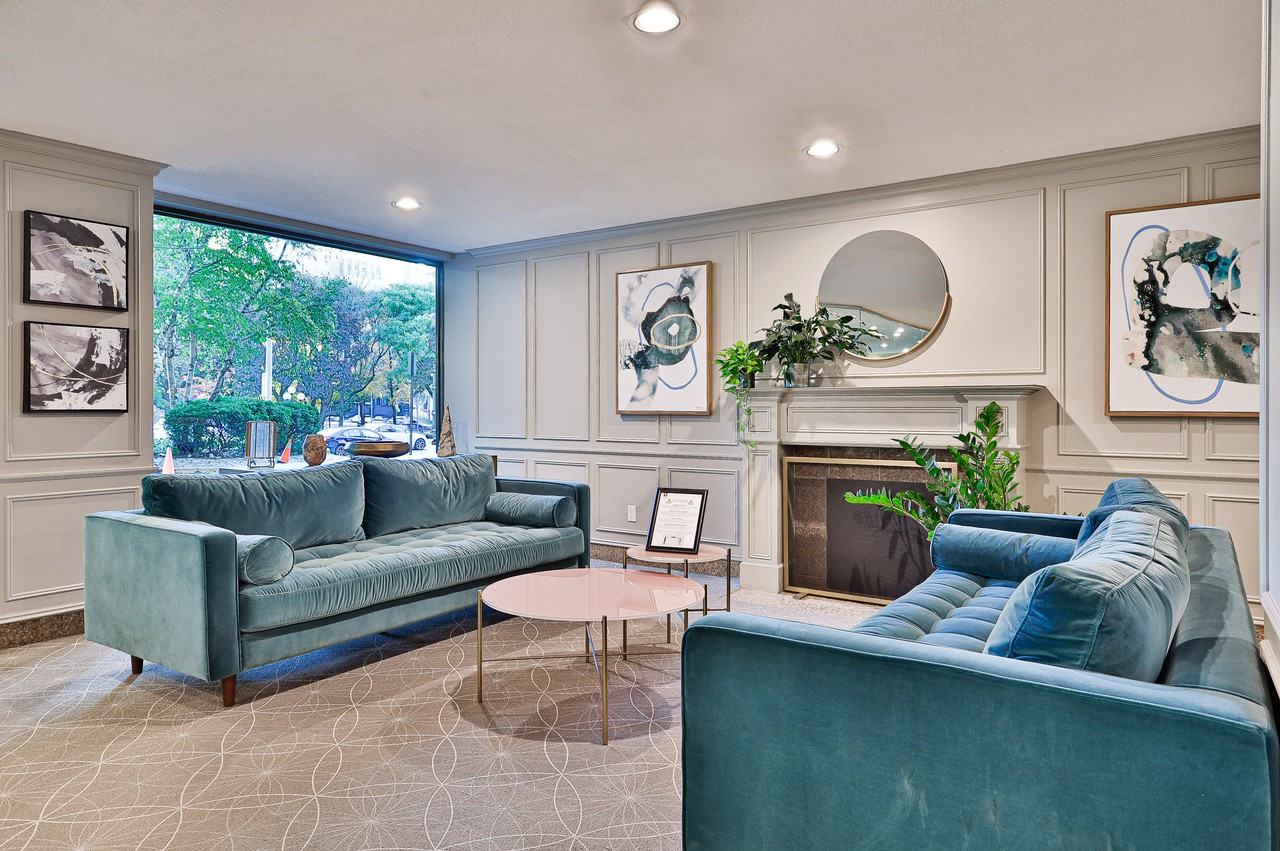 484 Avenue Road - Forest Hill - Photo 2 of 50