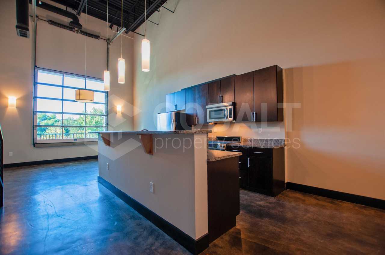 1660 Dekalb Ave Ne #204