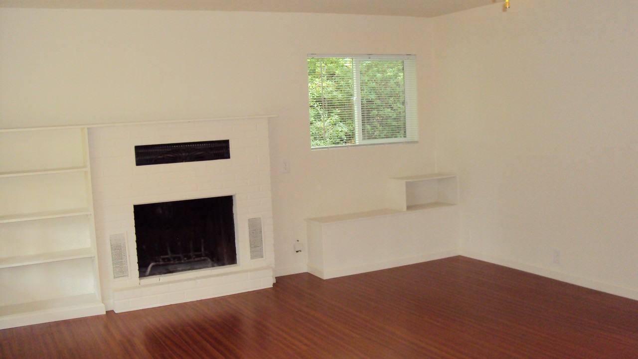 645 Paco Drive - Photo 2 of 8