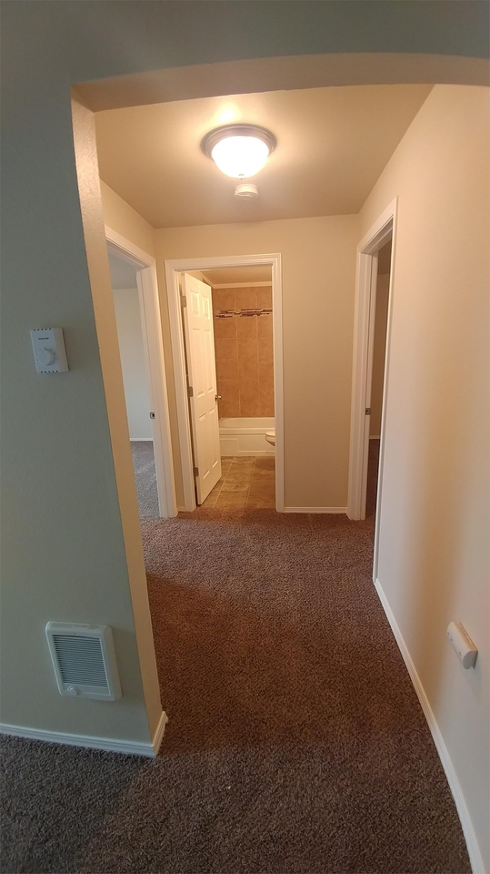 1433 Dearborn Ave #1433 - Photo 3 of 10