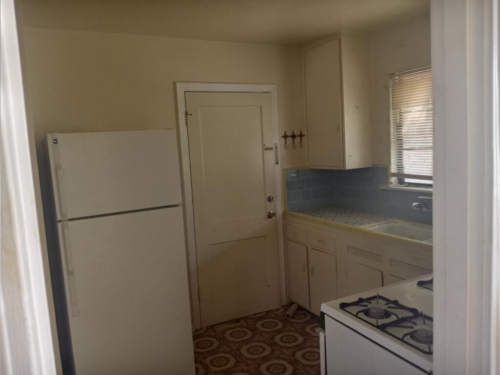 703 Spring Street - 611  2 #611-2 - Photo 4 of 14