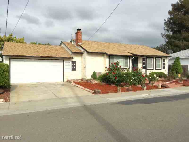 24036 Myrtle St - Photo 3 of 28