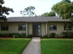 540 Hickory Nut Ave - Photo 2 of 15