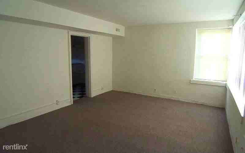 1597 Meadow Rd - Photo 3 of 15