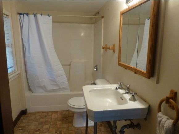 8 Ashuelot Main St - Photo 3 of 5