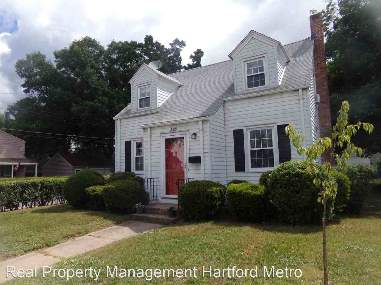 229 Summit St - Photo 2 of 18