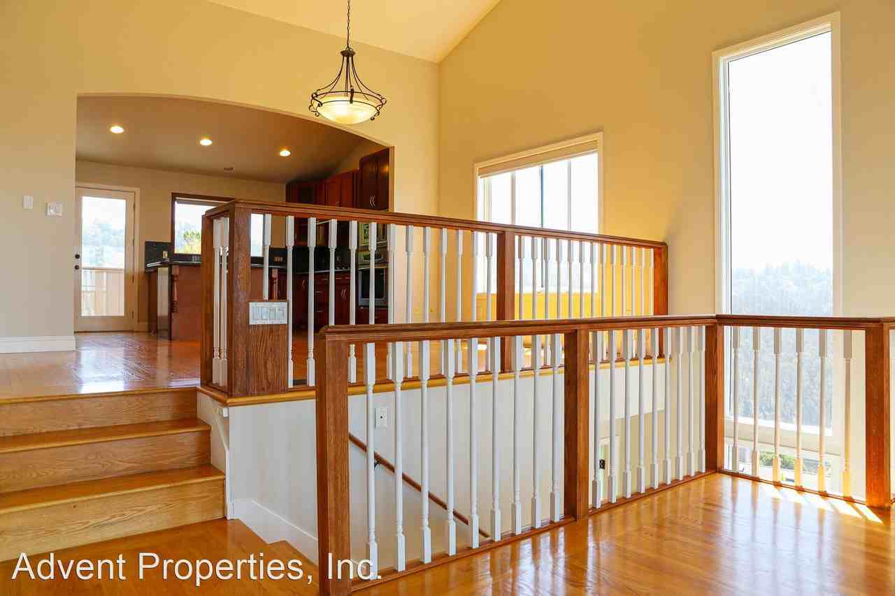 9 Clipper Hl - Photo 3 of 19