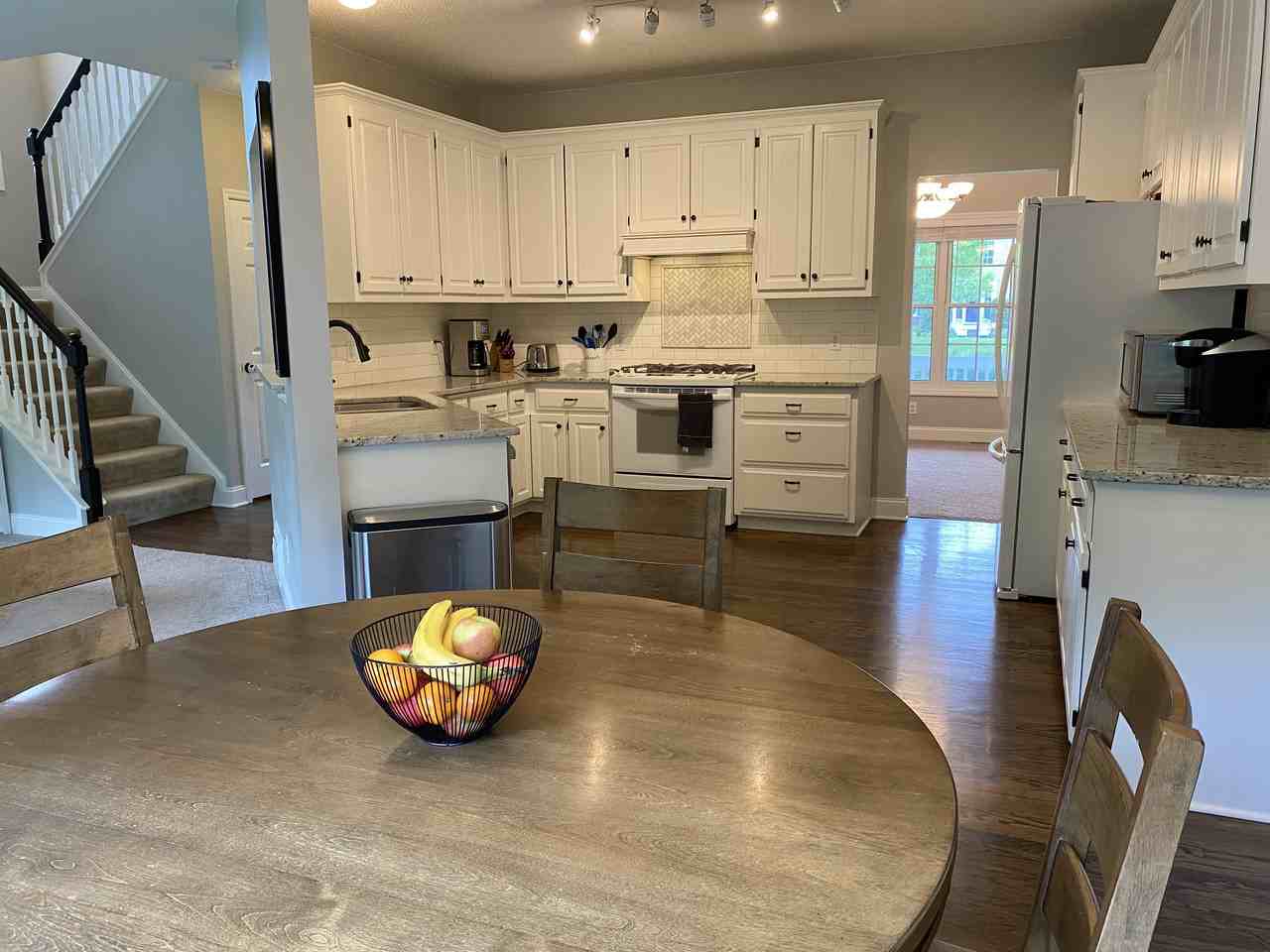 7940 Hill Rd - Photo 4 of 18
