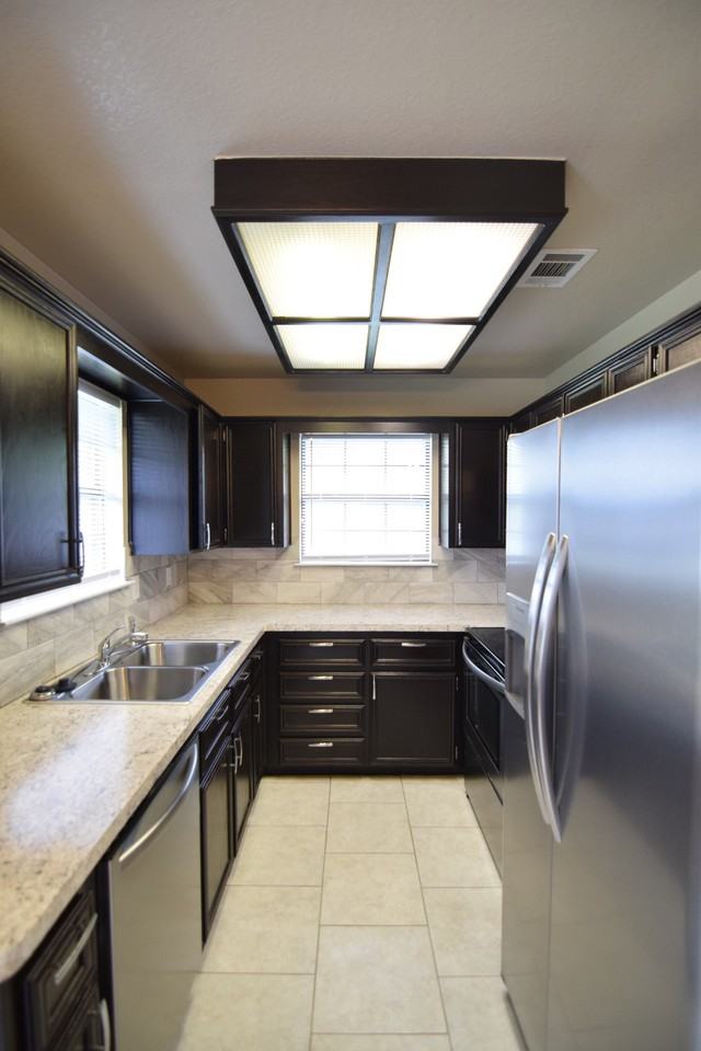 4306 Teal Dr - Photo 4 of 19