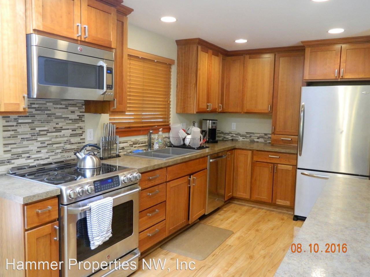 611 Willow Rd - Photo 2 of 19