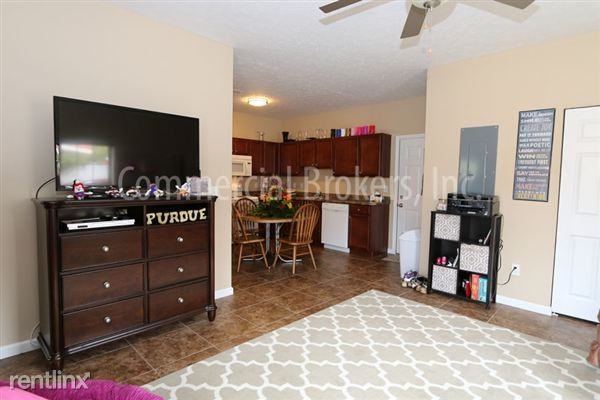 University Terrace - Photo 2 of 28