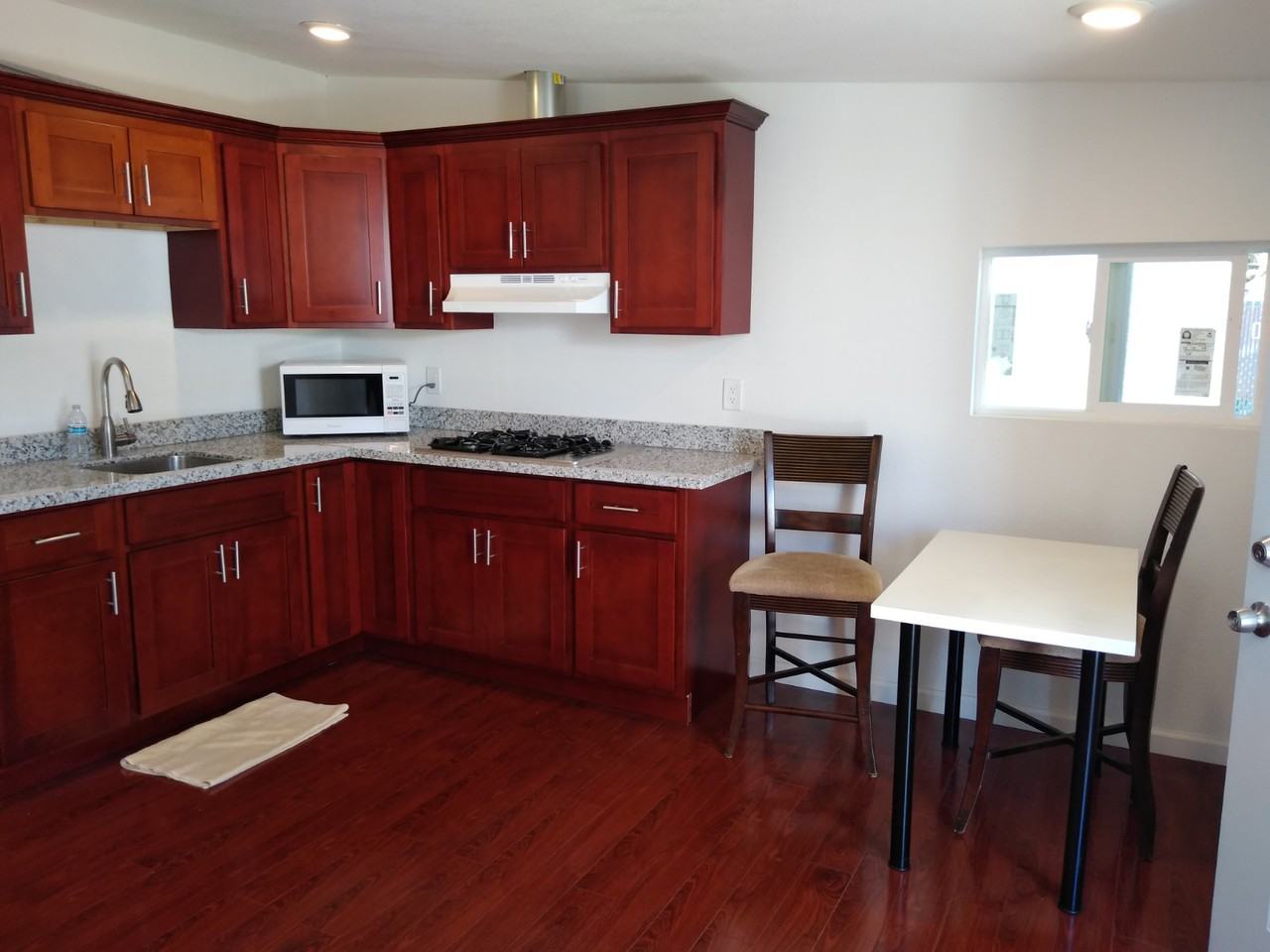 669 Martin Boulevard #B - Photo 4 of 18