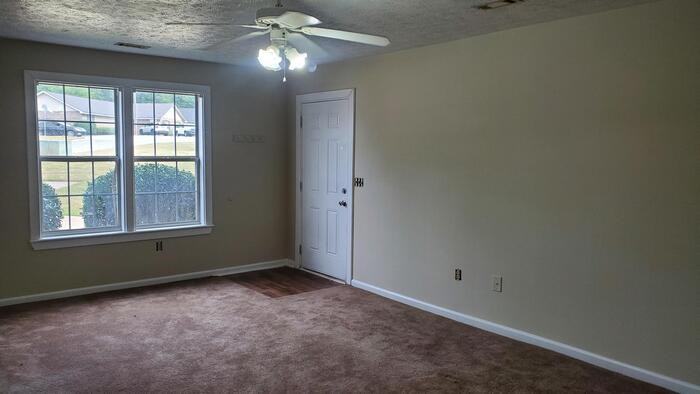 1101 Micha Way - Photo 2 of 25