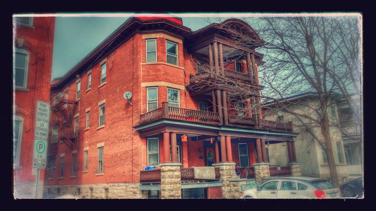 255 Daly Avenue #8