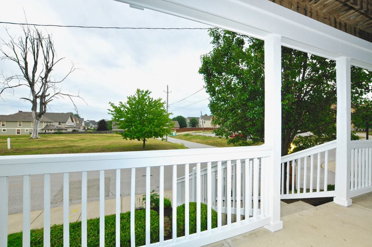 517 E 23rd St #1 - Photo 5 of 48