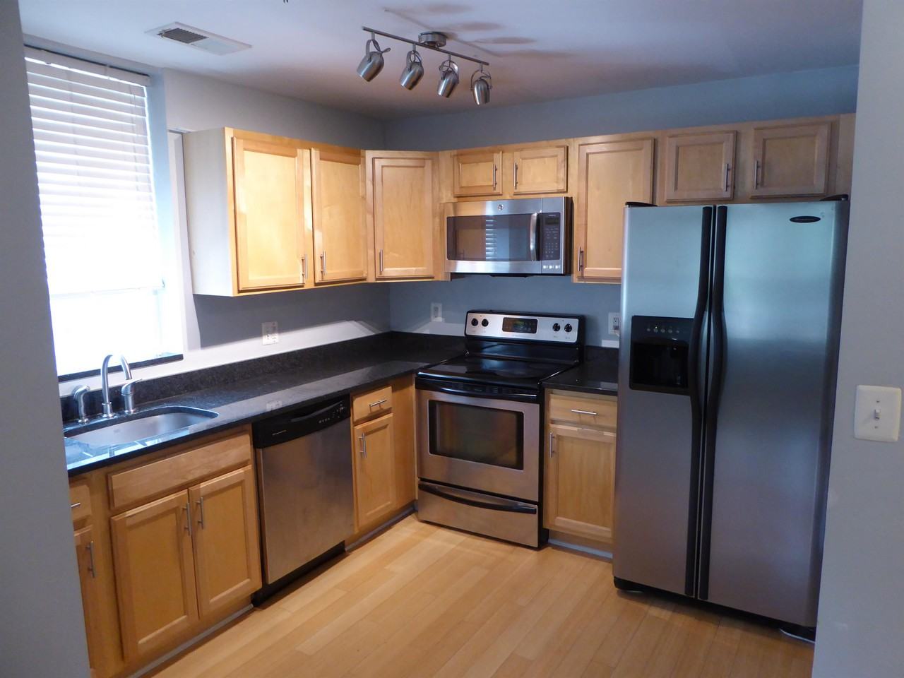 1106 Columbia Rd Nw #1 - Photo 2 of 21
