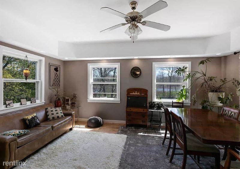 204 Riverview Rd - Photo 3 of 17