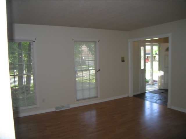 67 Monte Sano Dr - Photo 3 of 15